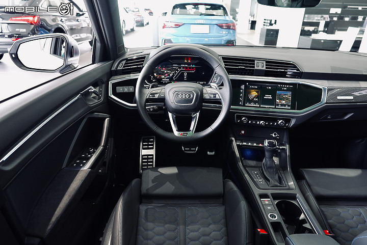 實車照片分享 2022年式 Audi RS Q3 金屬冰川白 Glacier white