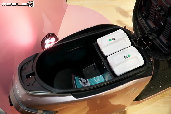 【採訪】KYMCO iONEX S6 交車開始!尊榮換電延續至明年三月,更多購車優惠同步展開!