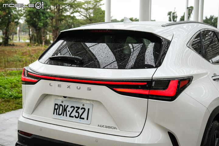 Lexus大改款NX350h試駕|除了是銷售冠軍傳人,還有更多你不知道的事