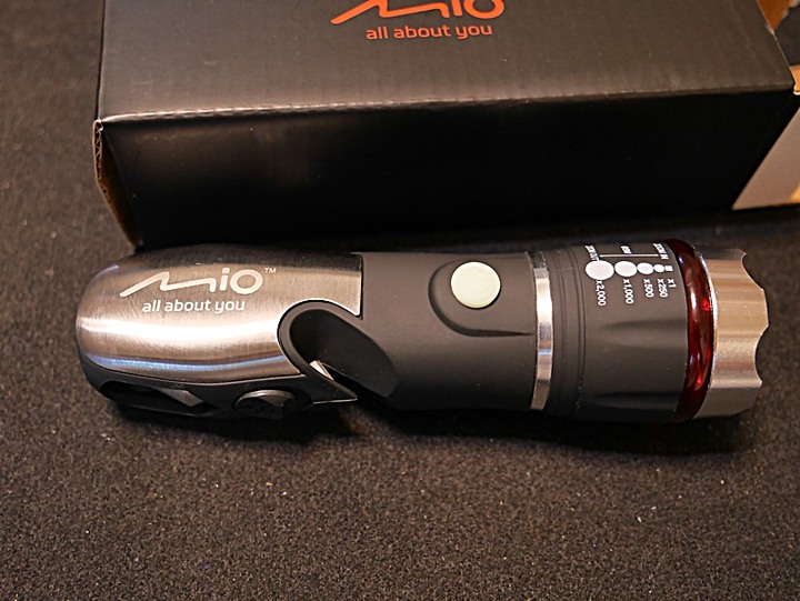 Mio MiVue™ 887 — 4K高畫質與安全六合一之實戰體驗分享，外掛基隆太平青鳥與誠品快閃店輕旅行！