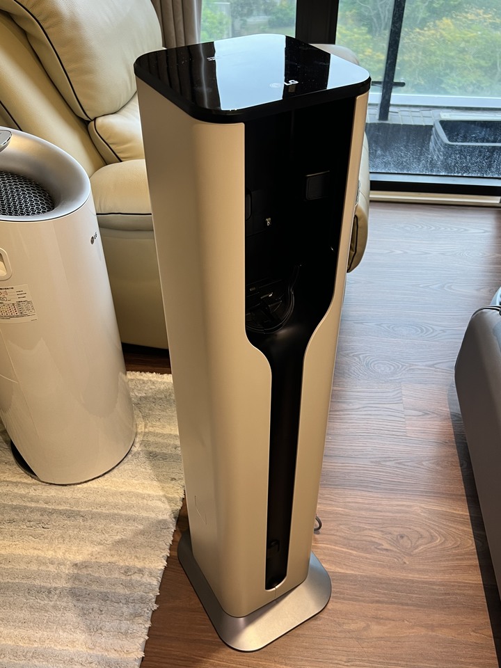 【吸塵器評測】居家美學、智慧科技、簡約時尚，一機包辦地板清理的好夥伴! LG CordZero ThinQ A9T All-in-One濕拖無線吸塵器 (A9T-ULTRA)