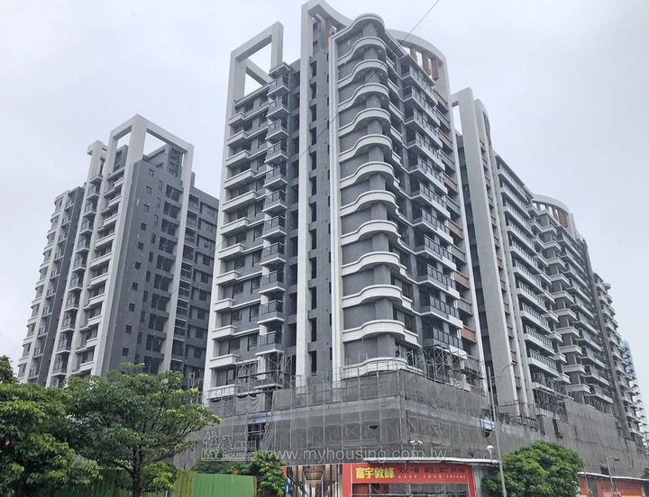 A7建案回顧:富宇系列開價與成交實價分戶看(1)-富宇敦峰