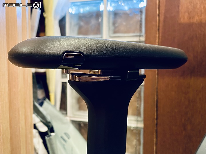 電腦人生中的好伴侶 - Razer Enki 電競椅 開箱&使用分享