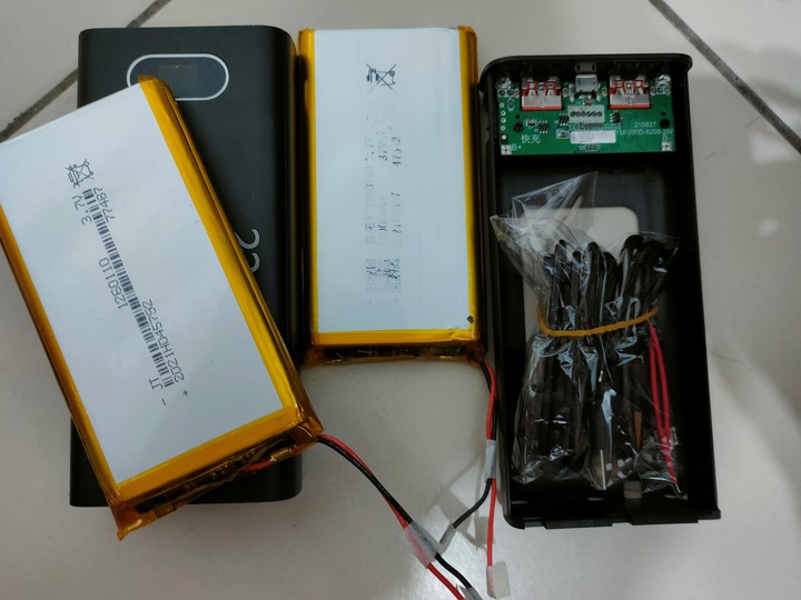學校作業行動電源! 關於3.7V聚合物鋰電池 1260110 10000MAH 串聯與並聯問題