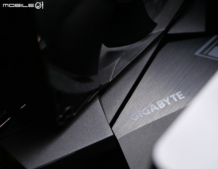 [開箱] BitFenix 風魅影 2022 窄機身無光害版