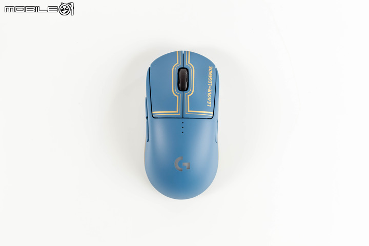 Logitech G x 英雄聯盟珍藏版聯名系列套組開箱 以英雄圖騰加持遊戲能量