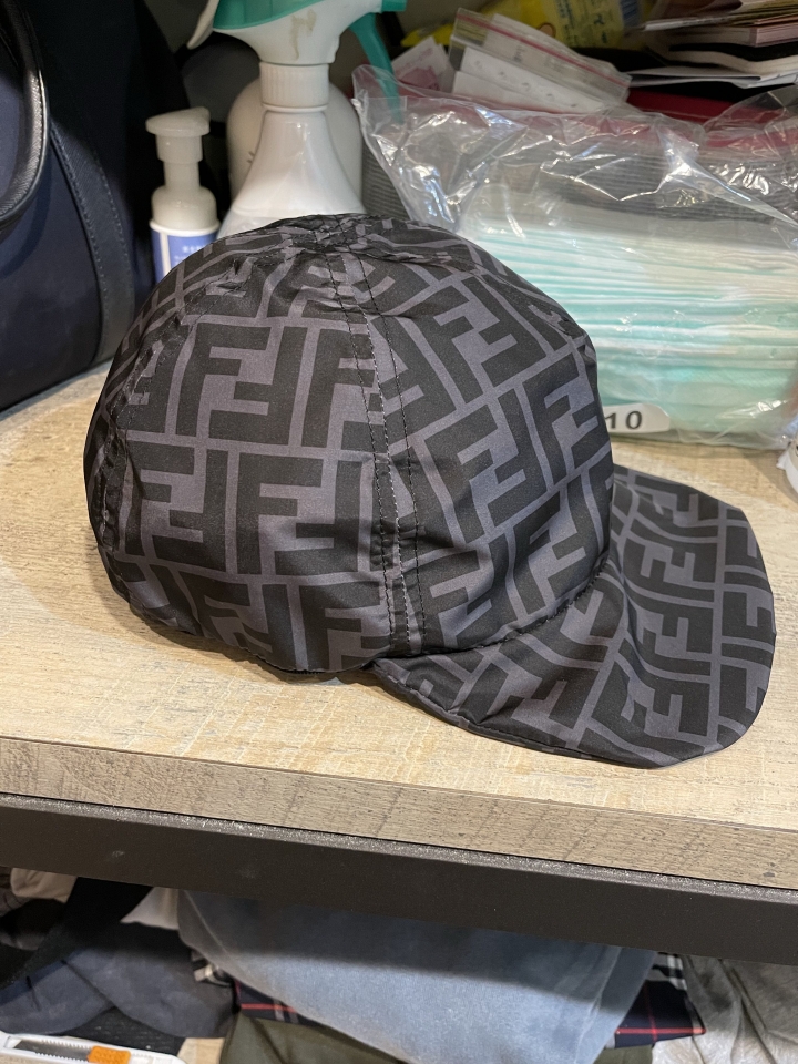 「波特先生開箱」Fendi 雙logo 尼龍棒球帽