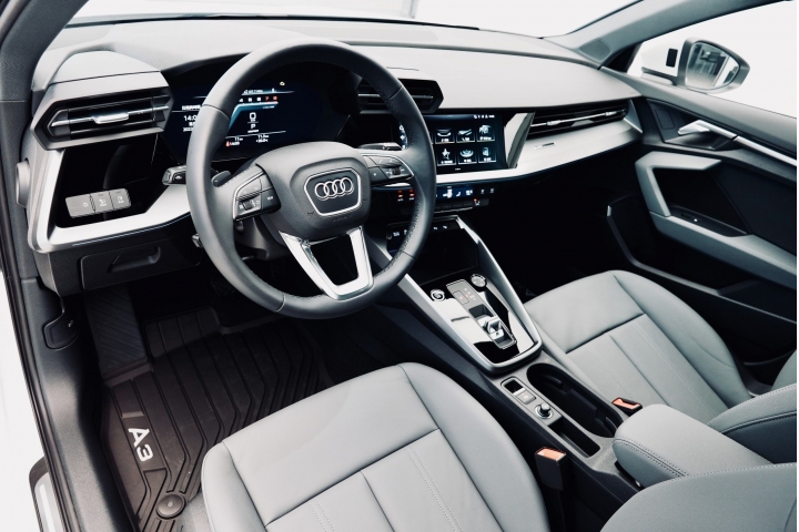 開箱 Audi A3 35 TFSI Advanced
