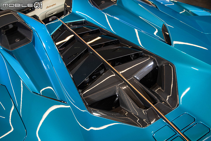 【全球限量19部】台灣唯一,Lamborghini Sián Roadster正式抵台亮相!