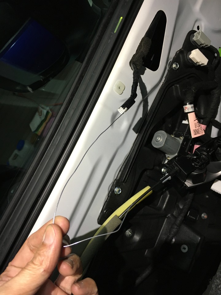 2016 Mazda 3 照後鏡收折 DIY 維修
