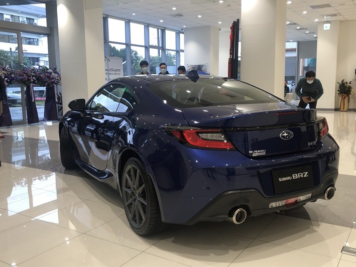 BRZ預賞會巡展現場，賞車拍照分享