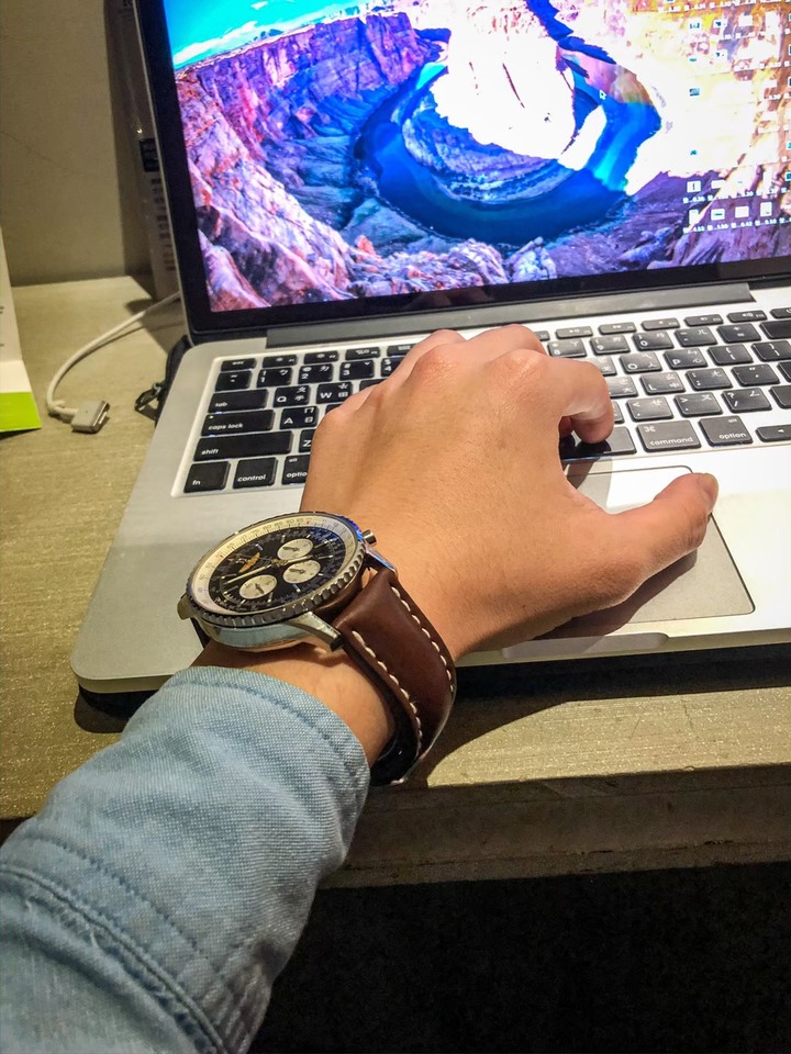 點我看大圖 【Unboxing】Breitling Navitimer 01 DC-3百年靈環球之旅計時腕錶