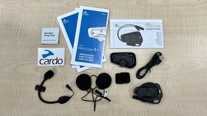 [不專業開箱分享] 冷門安全帽藍芽耳機，Cardo Freecom 4+入手，音質真的挺不錯！