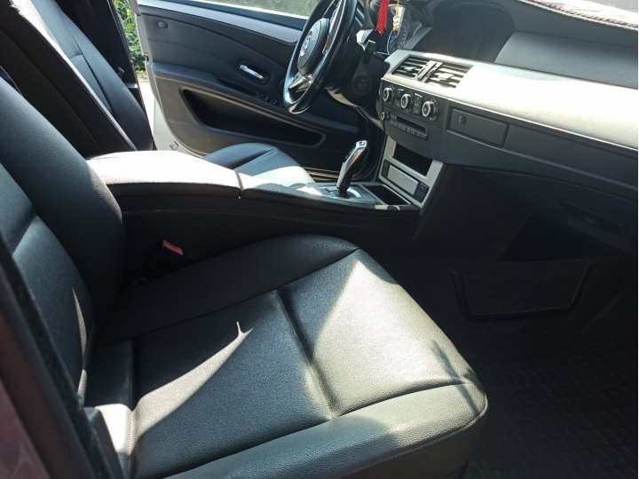 售2009 BMW 520d 2.0
