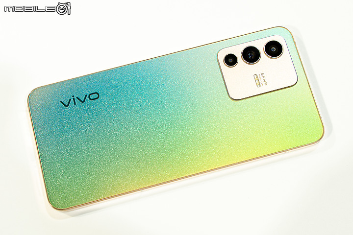 可變色溫補光燈搭雙前鏡頭！vivo V23 5G自拍旗艦登場