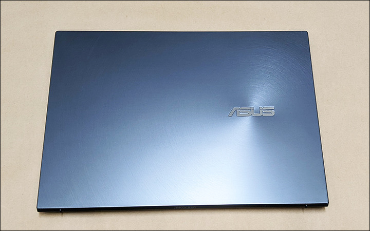新入荷Zenbook 14X OLED（UX5400E）