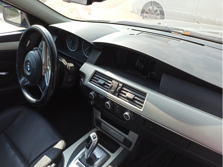售2009 BMW 520d 2.0