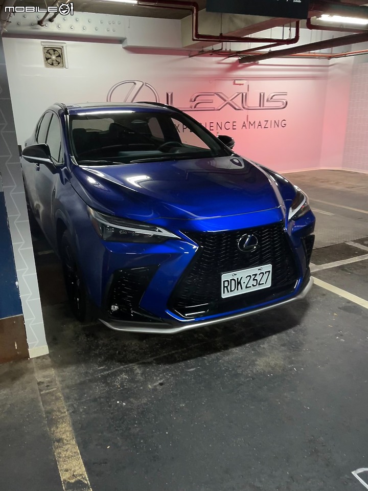 【快速分享】Lexus品牌概念店預約試乘，內有好康