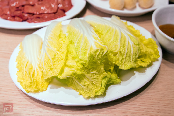【臺南美食】吃慣了一般溫體牛肉嗎？｜老闆娘家鄉味“潮汕溫補鍋”｜完全是一個呷粗飽的概念｜ 安平溫體牛｜牛腩｜牛尾~~李好牛溫體牛肉湯爐