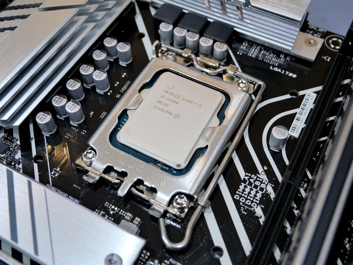 入門 Intel 12th i5 12400 實惠組合 ASUS PRIME B660M-A WIFI D4