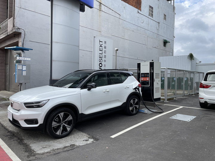 第二個e世代，XC40 Recharge滿月開箱