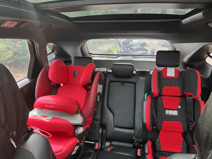 KUGA MK3 後座兩張安全座椅加一人的解決方法
