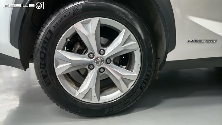 NX 300h 訂製車 6萬公里 換胎篇