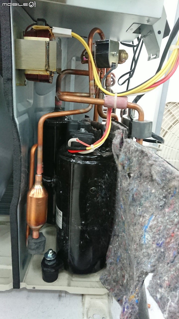 日立冷氣渦捲式與單迴轉式壓縮機運轉音色