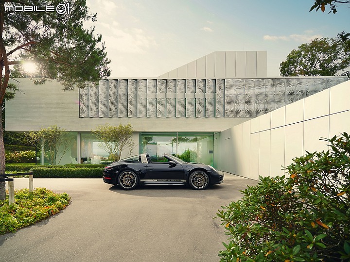【國內新訊】Porsche Design慶祝成立50週年,限量推出911 Edition 50 Years Porsche Design紀念車款!