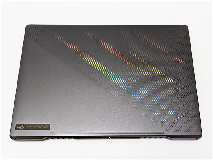 點我看大圖 快速開箱:ROG Zephyrus G15 GA503QS