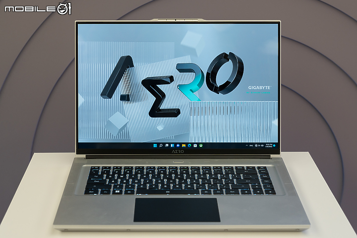 GIGABYTE 全新 AERO / AORUS 系列筆電實機動手玩 外型小改更期待效能