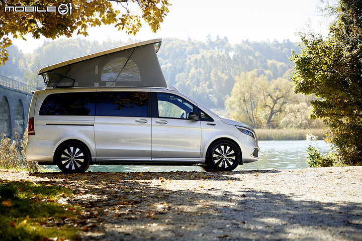 【海外新訊】增加上掀式車頂具備太陽能發電,Mercedes-Benz推出EQV電動露營車!