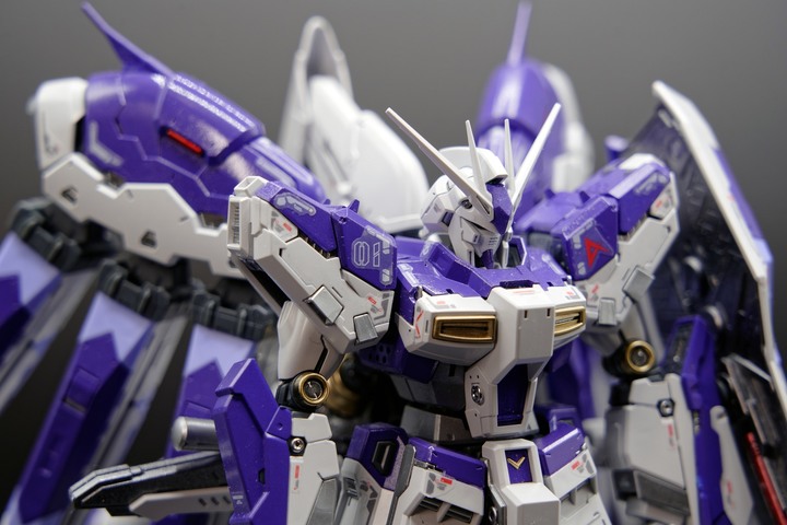 RG RX-93-ν2 Hi-ν GUNDAM