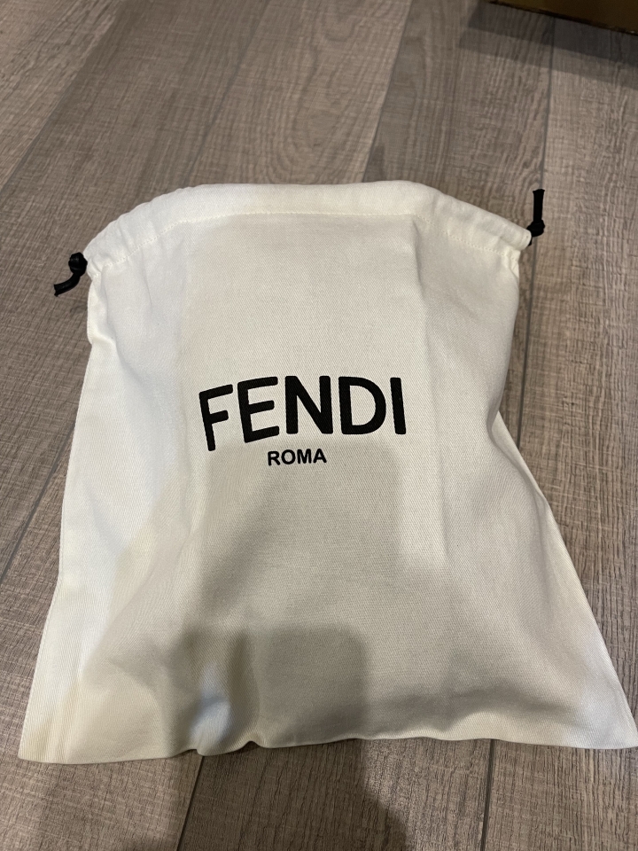 「波特先生開箱」Fendi 雙logo 尼龍棒球帽