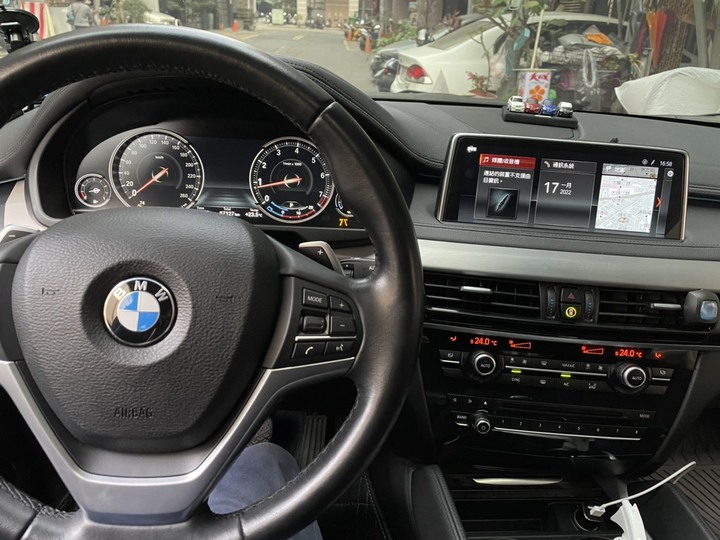 BMW X6 (F16) 體驗更多更新更好的車聯網功能