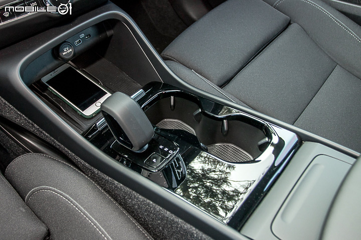 Volvo XC40 Recharge 一路向北 300km 長途試駕|邁向「豪華電動車品牌」的起點,融合傳統與創新思維的 EV!