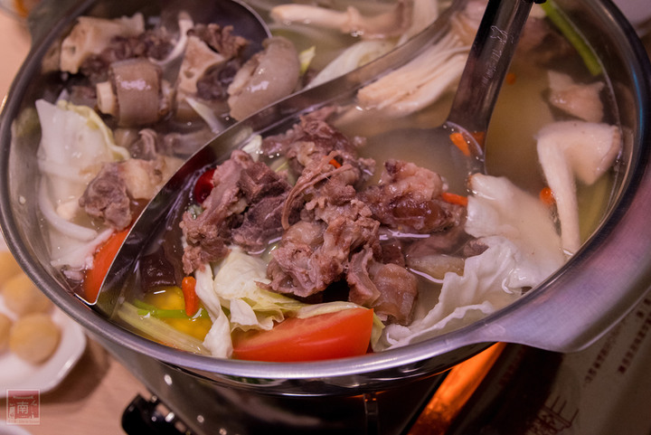【臺南美食】吃慣了一般溫體牛肉嗎？｜老闆娘家鄉味“潮汕溫補鍋”｜完全是一個呷粗飽的概念｜ 安平溫體牛｜牛腩｜牛尾~~李好牛溫體牛肉湯爐