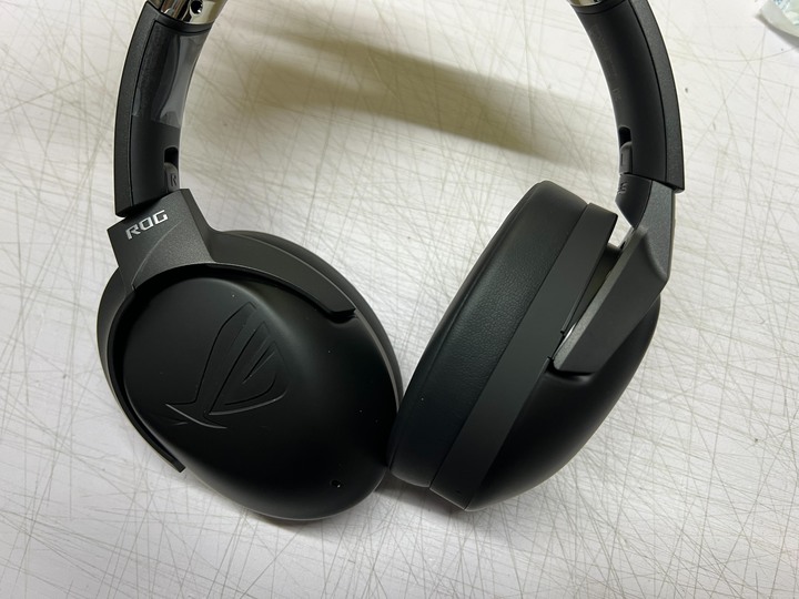 「開箱」ROG STRIX GO BT - 給老爸新年賀歲禮