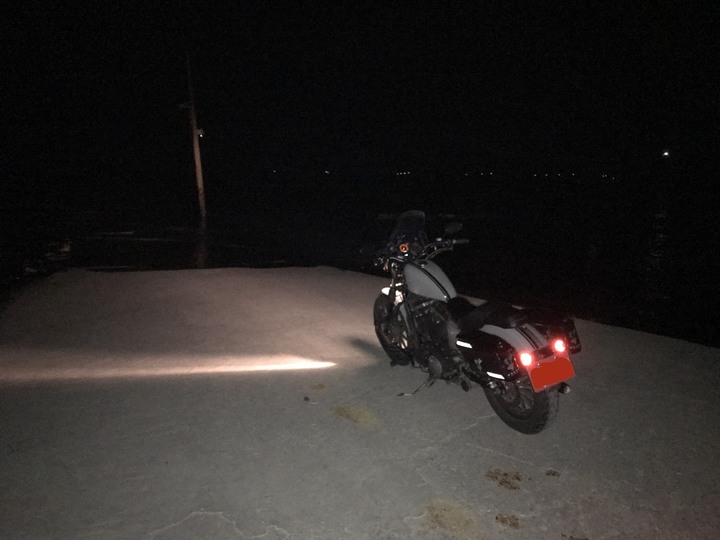 寒夜騎士環島 (陌生人の一年之約)