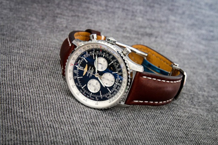 點我看大圖 【Unboxing】Breitling Navitimer 01 DC-3百年靈環球之旅計時腕錶