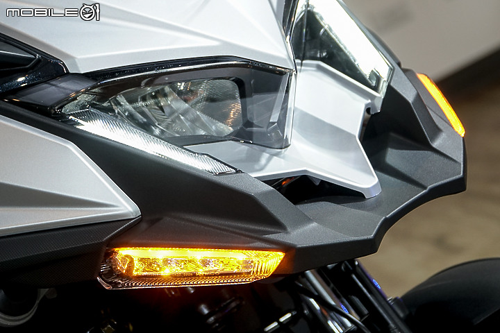 【採訪】標配定速、三輪更穩定!KYMCO 三輪紅牌重機 CV3 媒體試乘會重點分享!