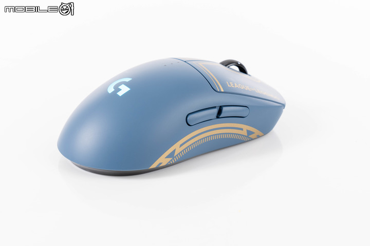 Logitech G x 英雄聯盟珍藏版聯名系列套組開箱 以英雄圖騰加持遊戲能量