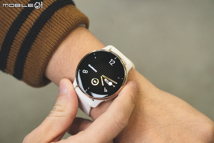 Garmin VENU 2 PLUS GPS 智慧腕錶開箱|支援智能聲控的美型錶!
