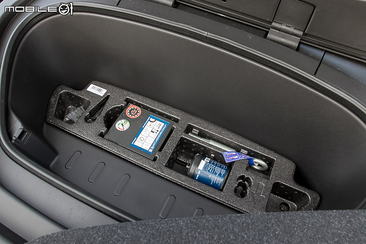Volvo XC40 Recharge 一路向北 300km 長途試駕｜邁向「豪華電動車品牌」的起點，融合傳統與創新思維的 EV！