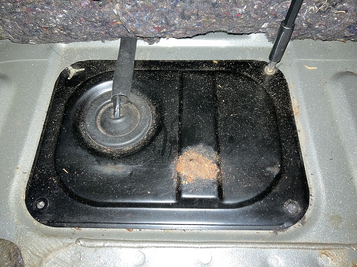 教學文:第一代RAV4汽油濾心自行更換