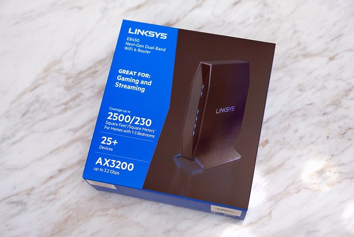 LINKSYS E8450雙頻WiFi 6路由器｜外型酷炫 性能不容小覷