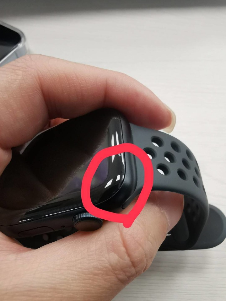 Apple Watch 7瑕疵