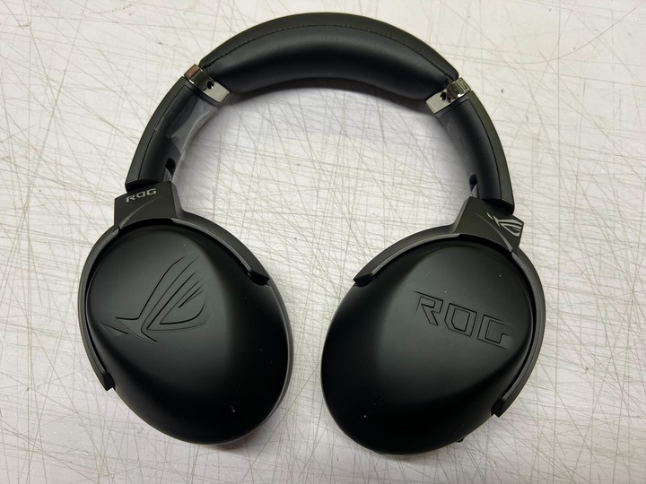 「開箱」ROG STRIX GO BT - 給老爸新年賀歲禮