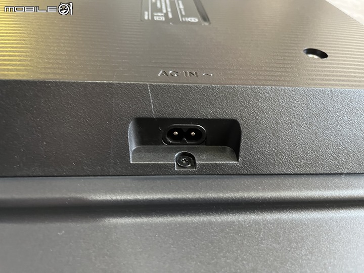 在房間打造個人影音空間-第三彈(TCL 43P725 開箱文)