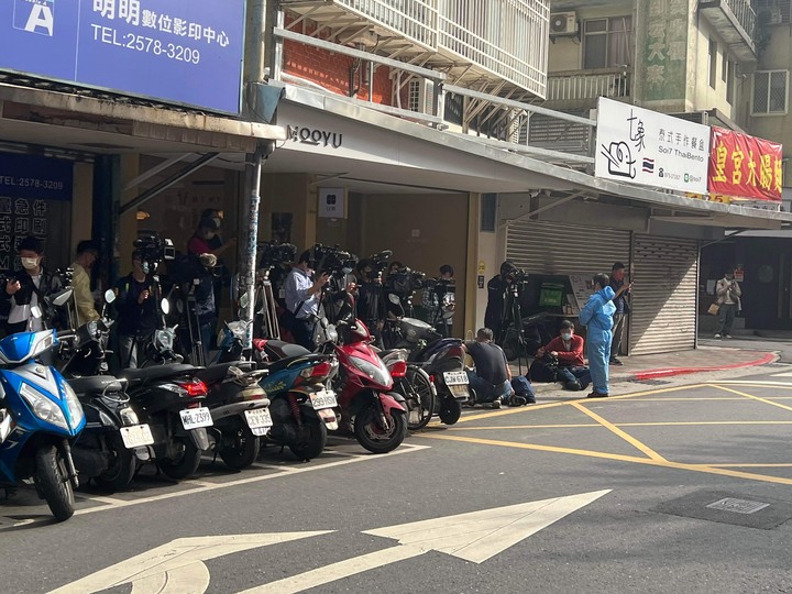 台北疫情再起,我們一家四口過年前被拆散隔離了,防疫旅館是中央空調傳染風險大嗎?